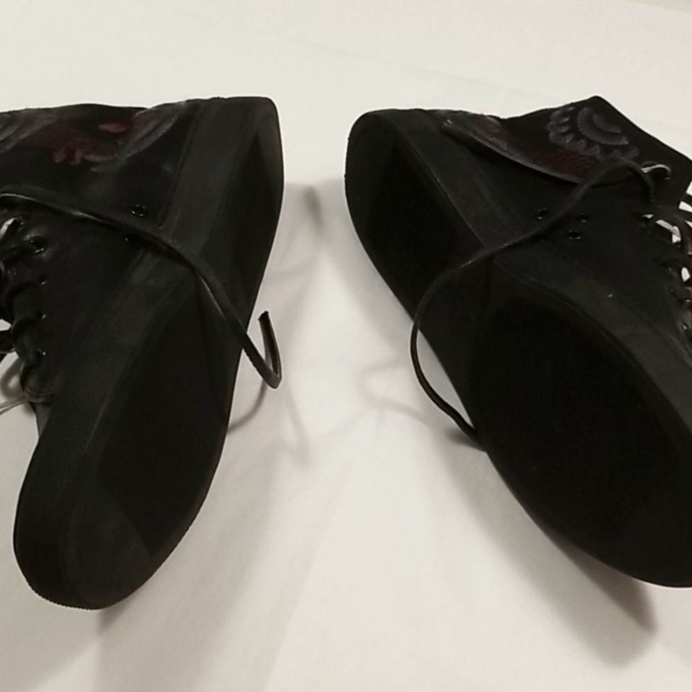 Gucci Vintage Black Leather Ankle Boots Made in Italy W Red Embroidery Size 6.5 - Picture 6 of 16